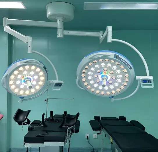 Energy-Efficient Surgical Room Lights.webp