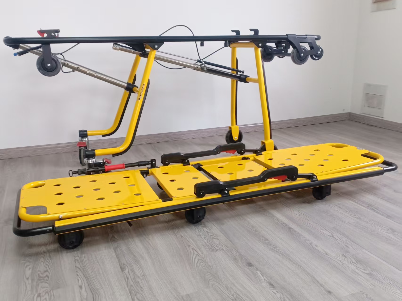 aluminum frames ambulance bed.jpg