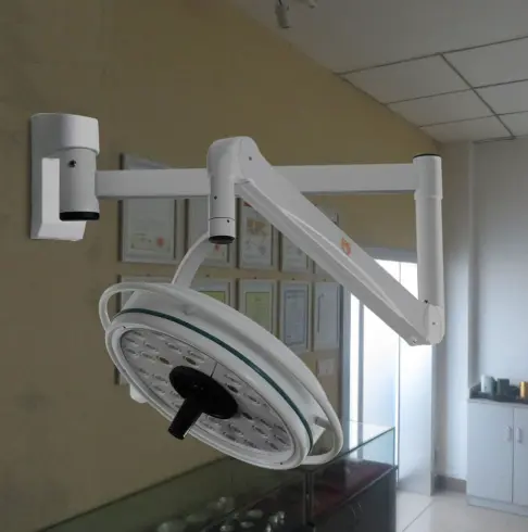 Wall mounted surgical light.webp